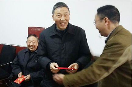 感恩老人，從我做起，從身邊做起！